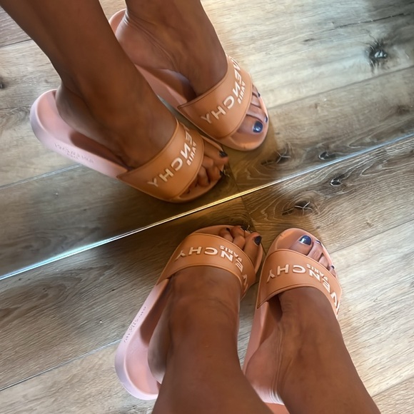 Givenchy, 38 EU/ 7,5 US, Blush Pink Slide Sandals - Picture 10 of 16